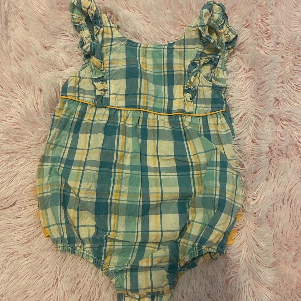 RuffleButts romper